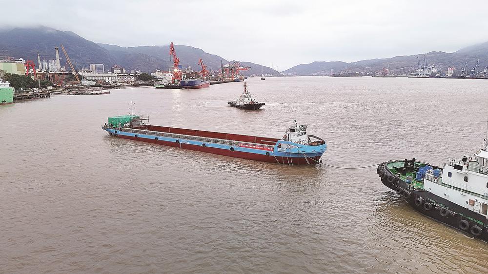 闽江首艘千吨级多用途电动集散船下水 闽江首艘千吨级多用途电动集散船下水